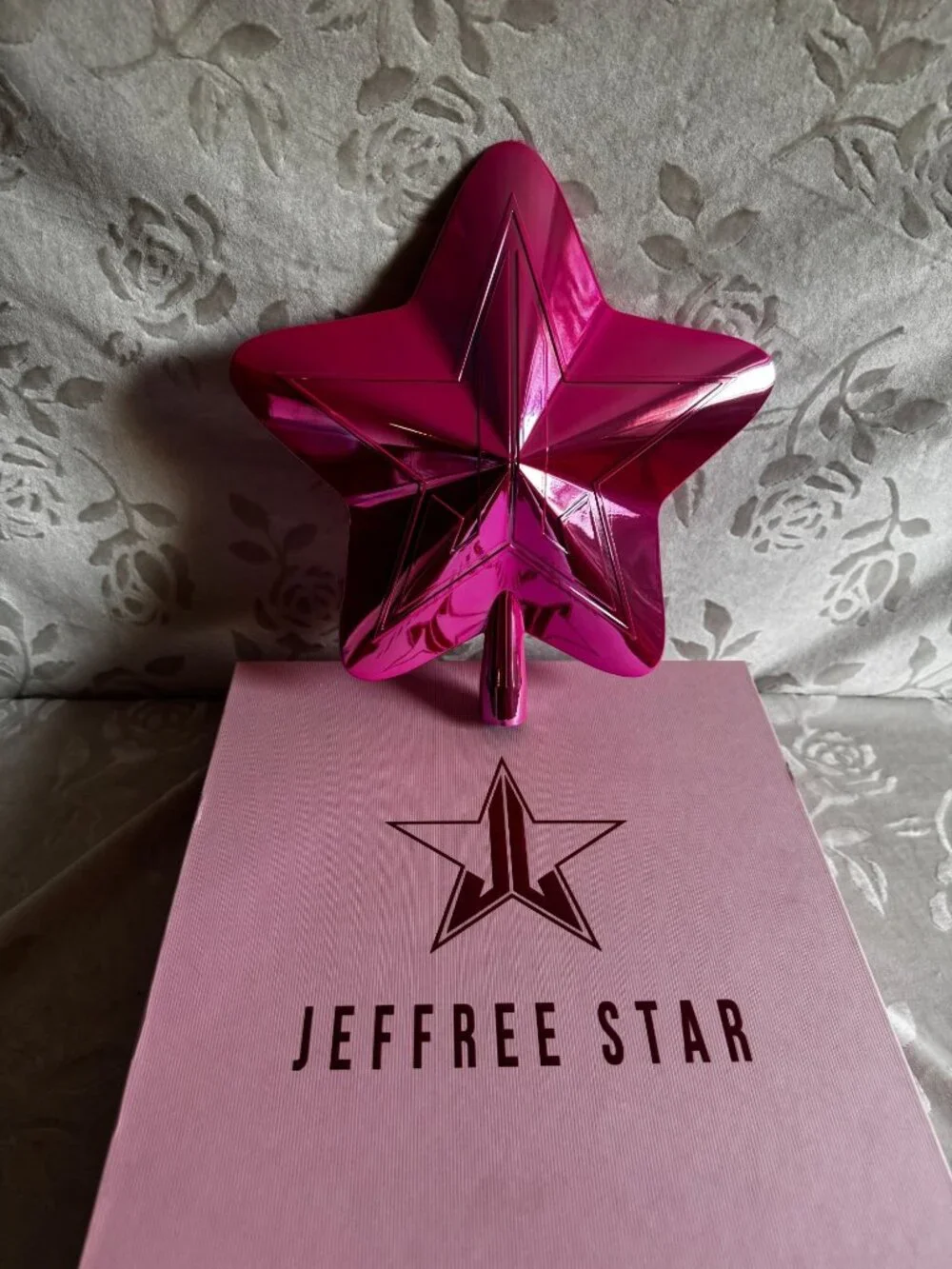 Jeffree Star Cosmetics Christmas Big Tree Topper Ornament Pink Logo Box